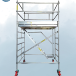 Aluminium folding scaffolding system for quick setup and portable access in UAE construction and maintenance work